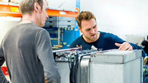 272700_small_Service_servicetips_320x180